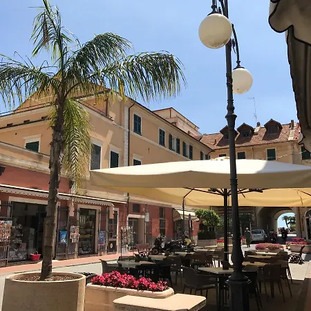 Διαμέρισμα House Cornelia By Holiday World Pietra Ligure